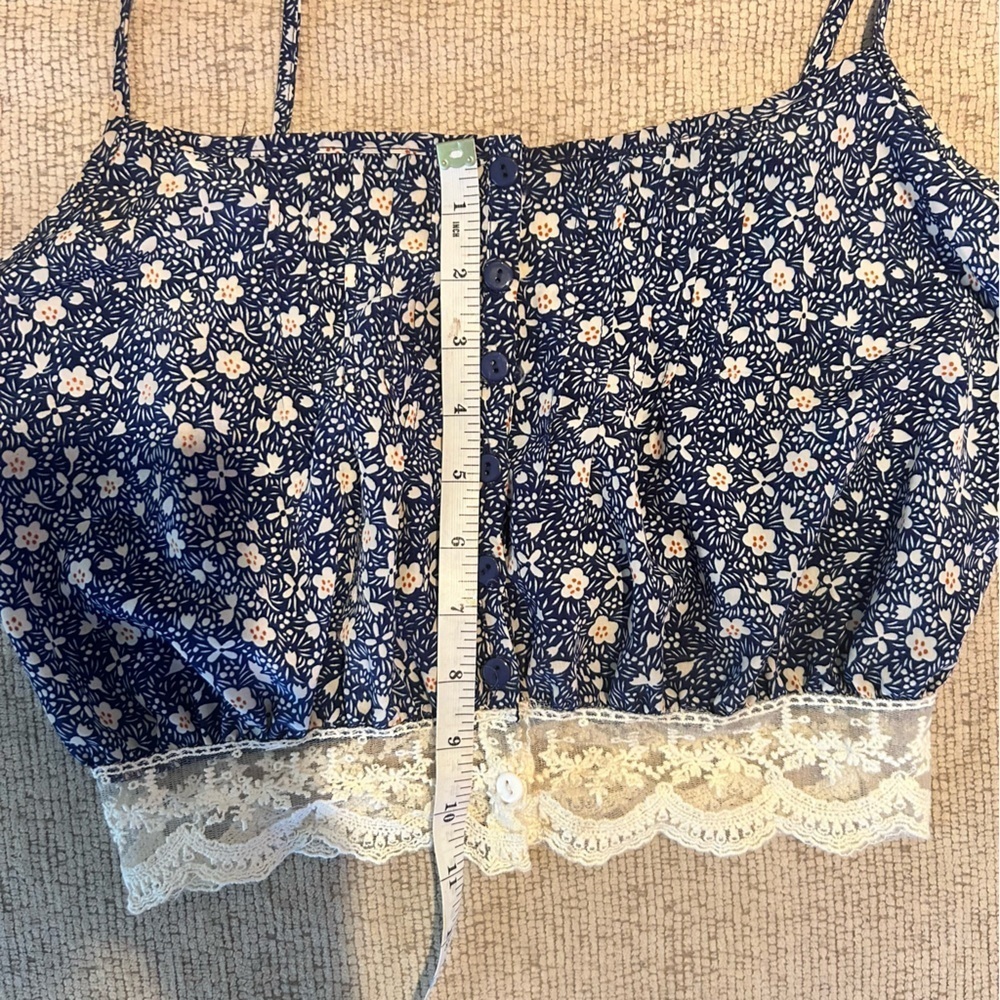 Lucca Couture Blue Floral Button Up Crop Top Lace Detail Size Small - Picture 10 of 11